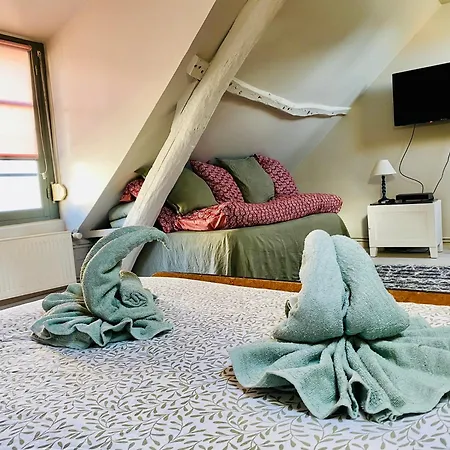 Maison De Pêcheur Rénovée à 3 Mn De La Mer.